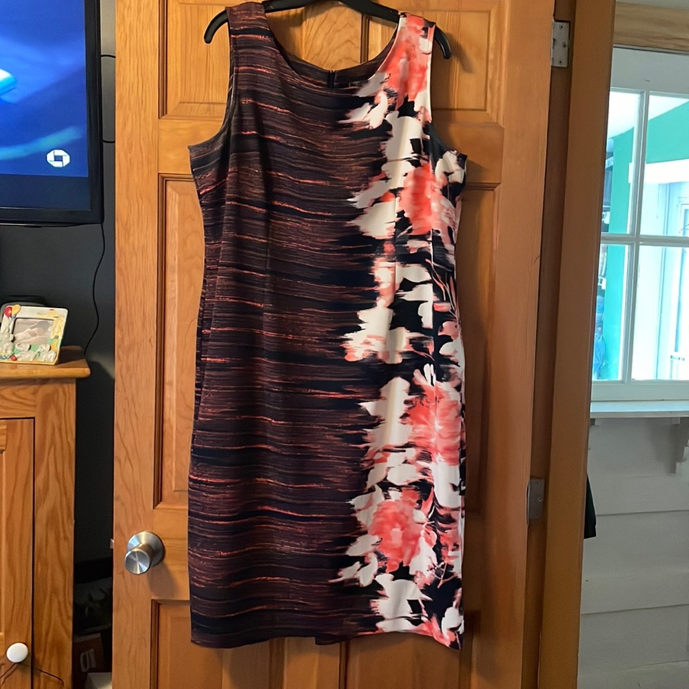 Sleeveless women’s zip up back dress